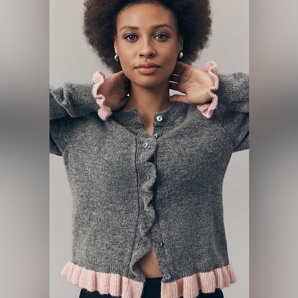 NWOT Anthropologie S Grey and Pink Ruffled Cardigan